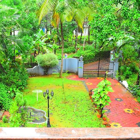 Ben'S Villa Kannur ! ภายนอก รูปภาพ