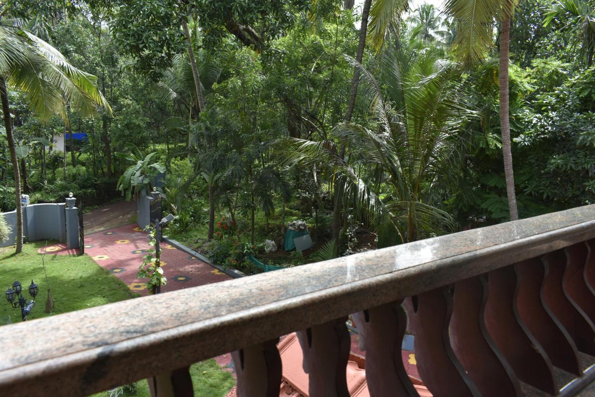 Ben'S Villa Kannur ! ภายนอก รูปภาพ